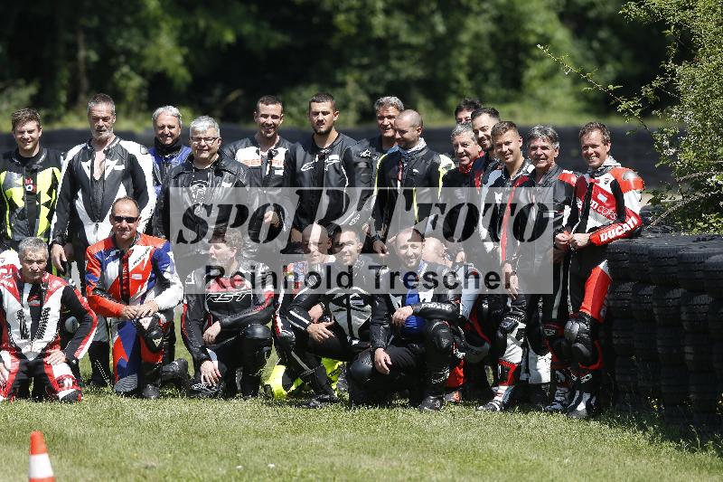 Archiv-2025/27 12.06.2025 Ducati Schweiz Trackday Warmup  ADR/Impressionen